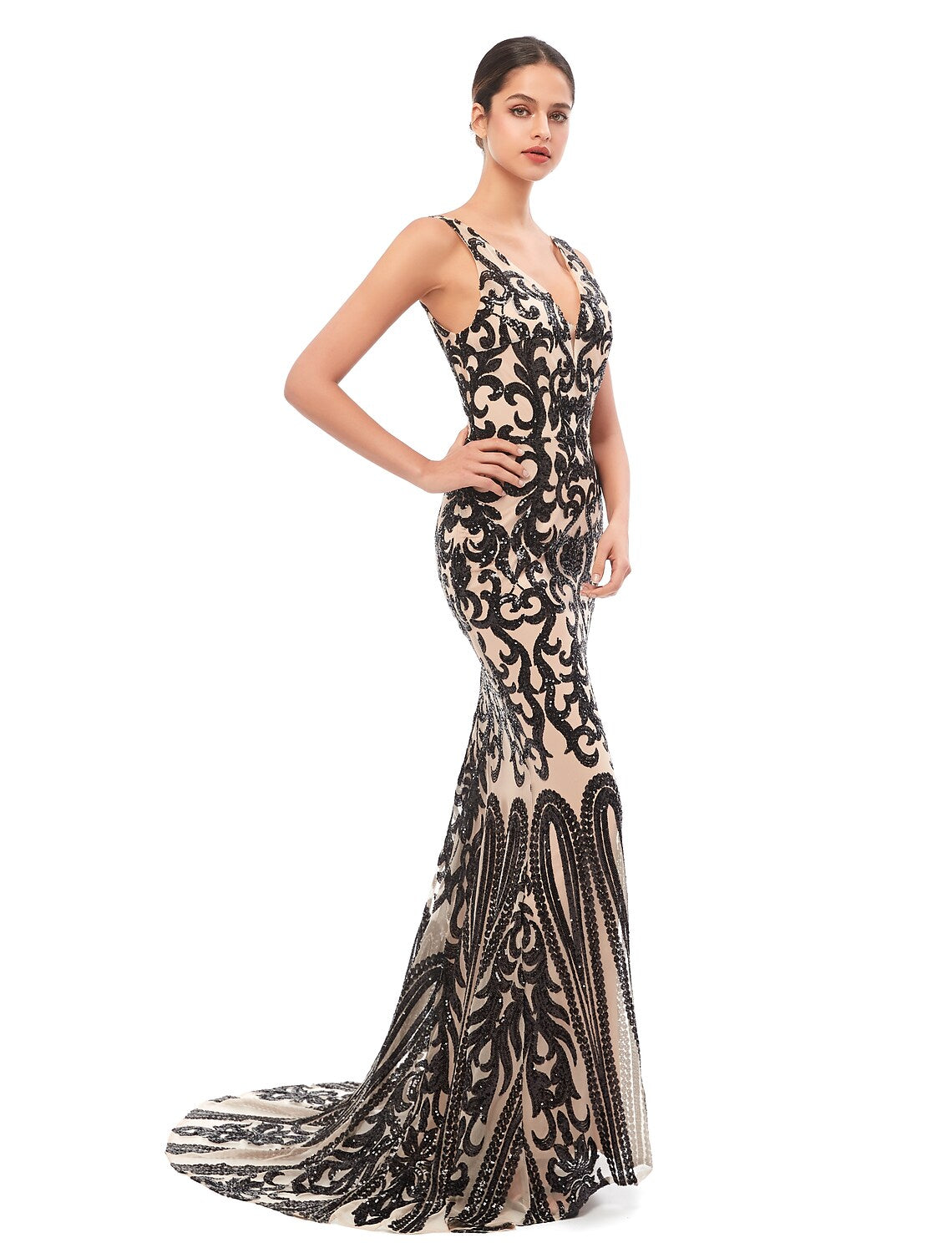Meerjungfrau/Trompete Abendkleid Promi-Stil Kleid Ball Hofschleppe Ärmellos V-Ausschnitt Tüll mit Pailletten